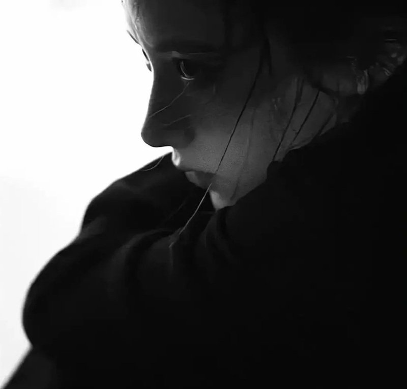 ảnh đại diện zalo buồn 3