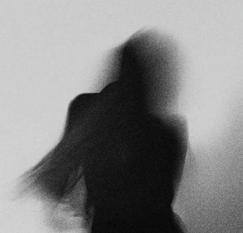 ảnh đại diện zalo buồn 4