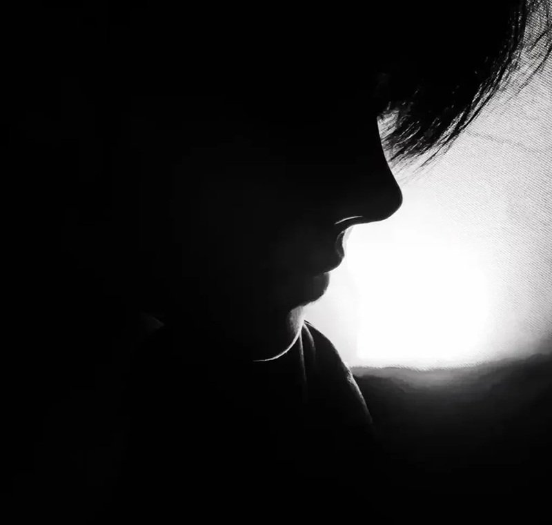 ảnh đại diện zalo buồn nam 10