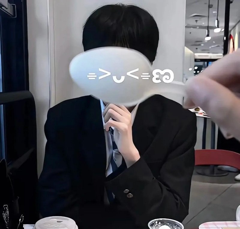 avatar ảnh cặp đôi che mặt 14