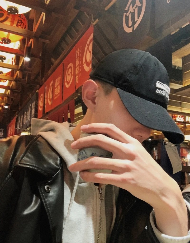 avatar ảnh cặp đôi che mặt 22