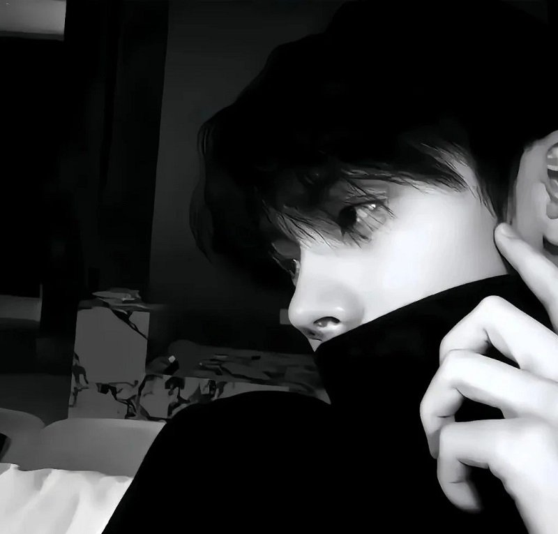 avatar ảnh cặp đôi che mặt 8