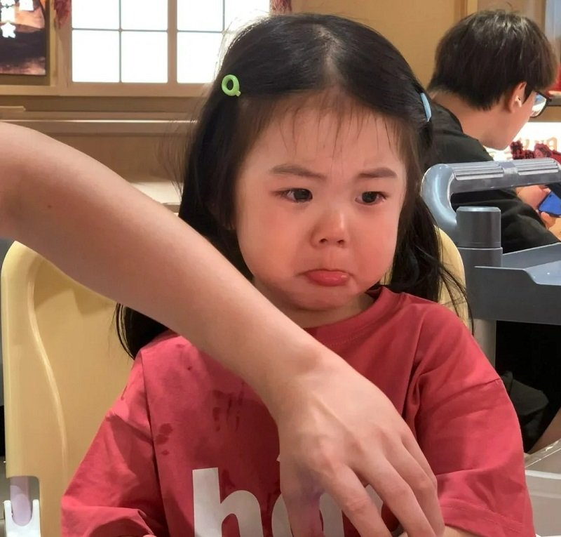 avatar ảnh em bé khóc cute 6