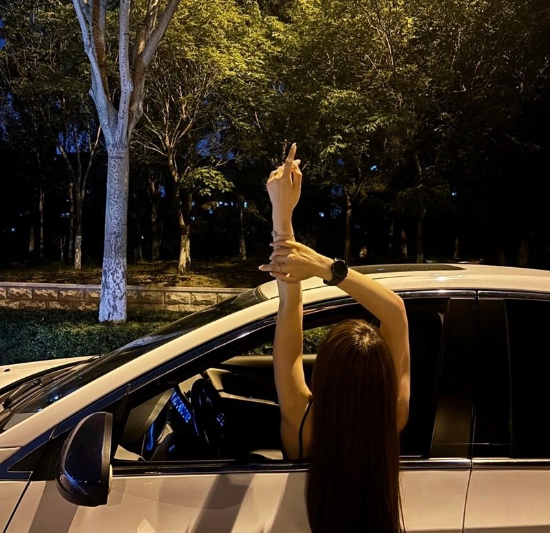 avatar ảnh girl che mặt ngầu 16