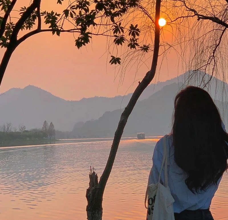 avatar buồn tâm trạng 4