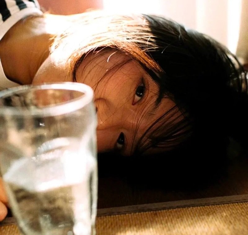 avatar chill buồn 9