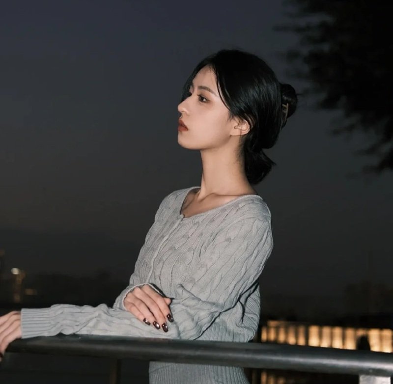 avatar cô gái buồn 14