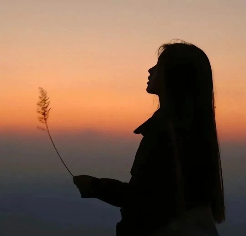 avatar cô gái buồn 2