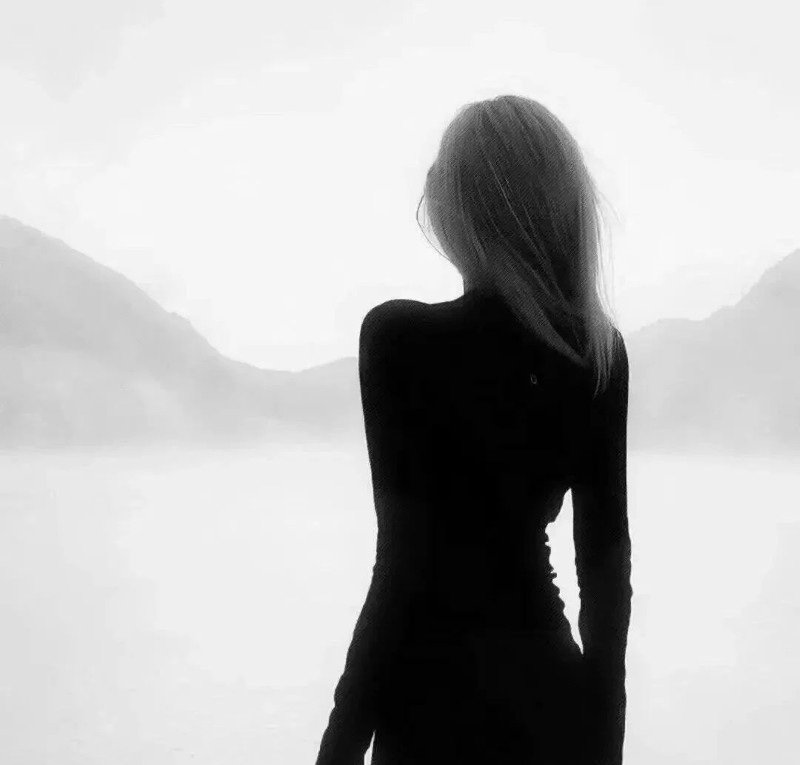 avatar đen trắng hình người 9