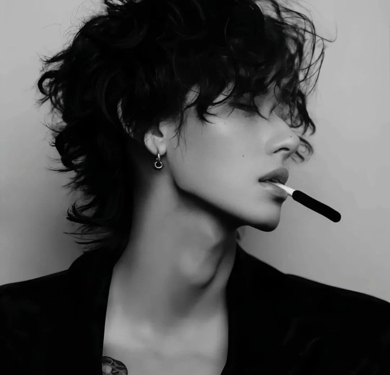 avatar trắng đen ngầu 6