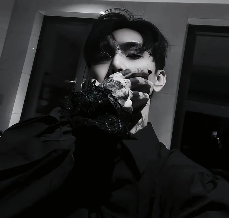 avatar trắng đen ngầu nam 5