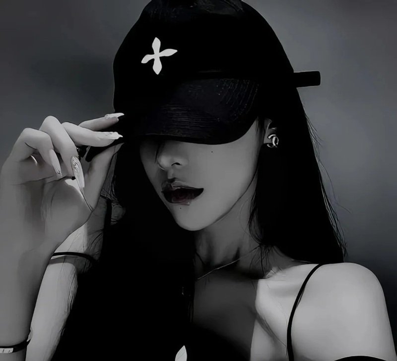 avatar trắng đen ngầu nữ 11