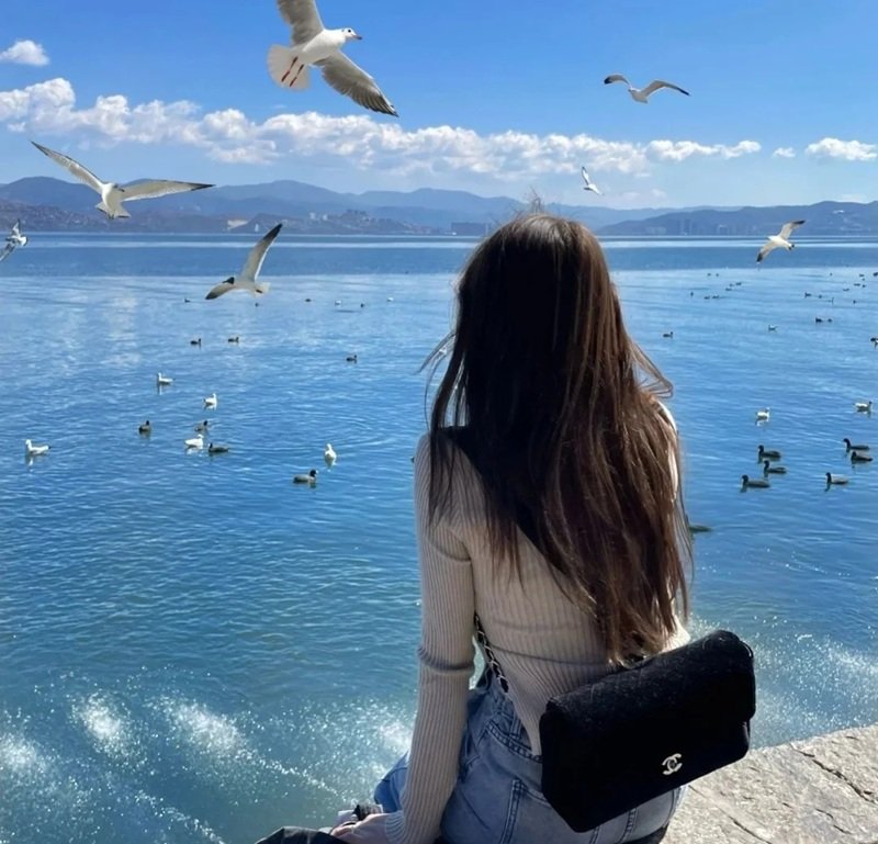 bầu trời xanh ảnh avatar đẹp cho con gái 14