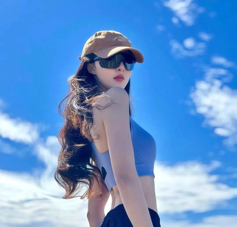 bầu trời xanh ảnh avatar đẹp cho con gái 17