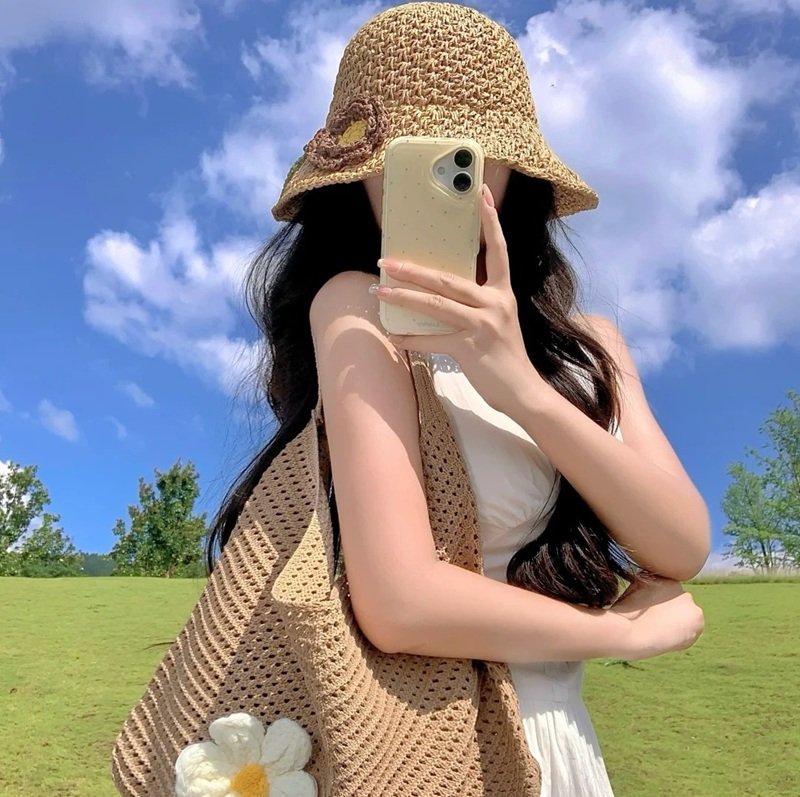 bầu trời xanh ảnh avatar đẹp cho con gái 18