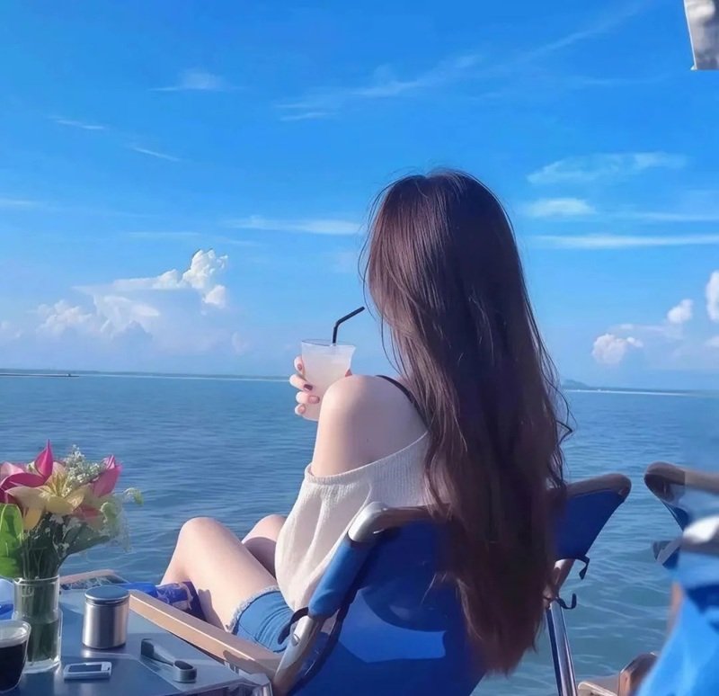 bầu trời xanh ảnh avatar đẹp cho con gái 2