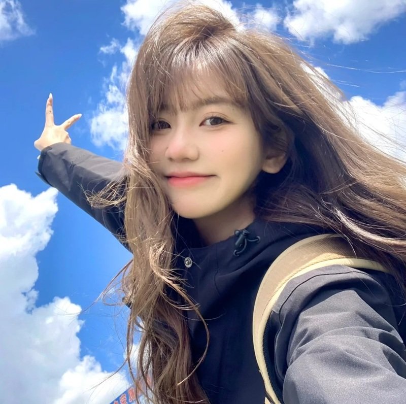cute bầu trời xanh ảnh avatar đẹp cho con gái 11