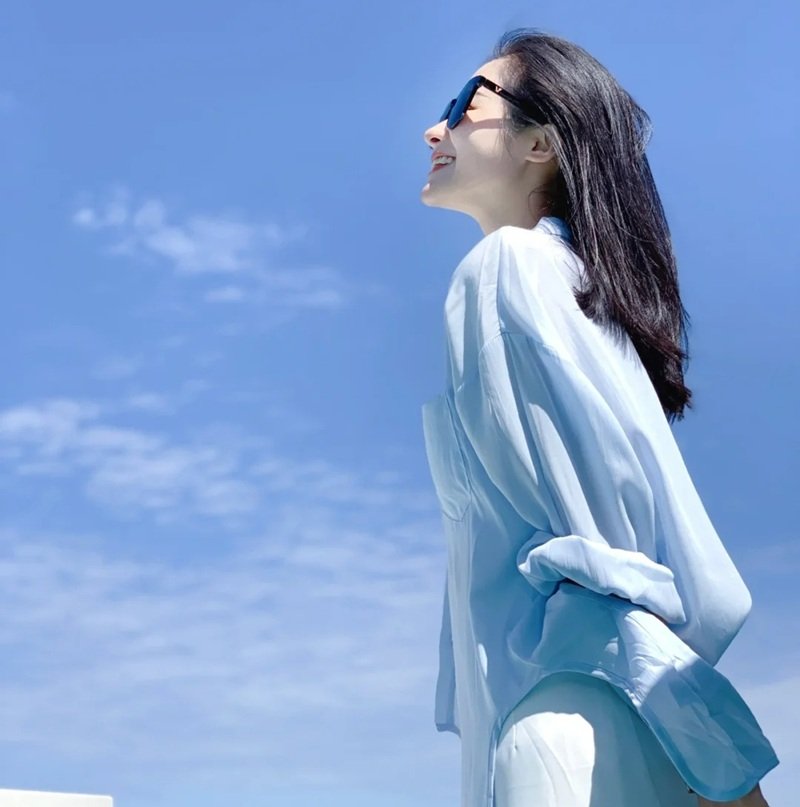 cute bầu trời xanh ảnh avatar đẹp cho con gái 21