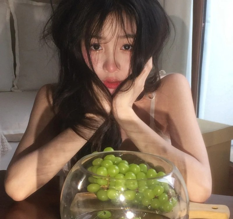 gái cô đơn avatar buồn 22