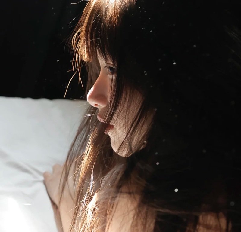 hình avatar buồn cô đơn nữ 4