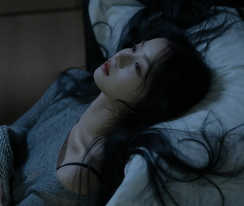 khóc cô đơn ảnh buồn tâm trạng 1