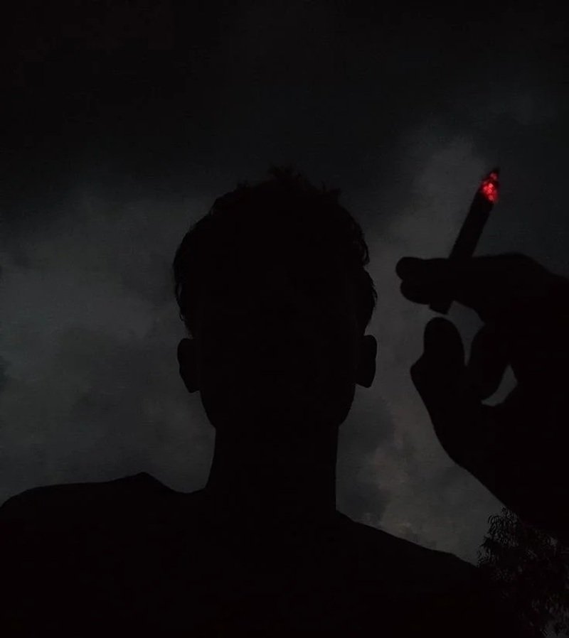 top 36 ảnh đại diện đẹp buồn 12