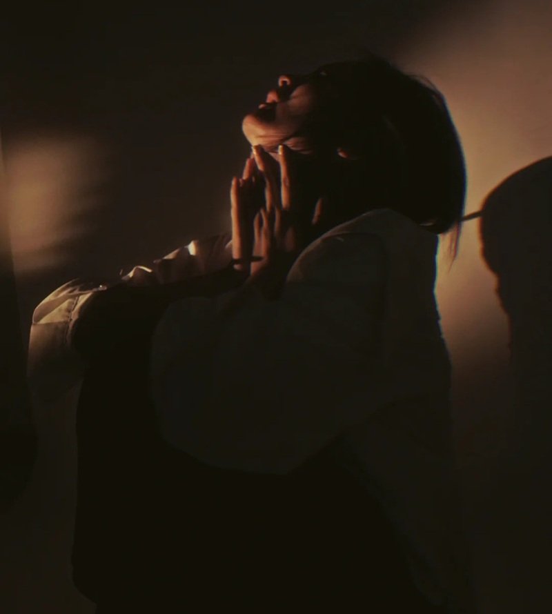 top 36 ảnh đại diện đẹp buồn 32