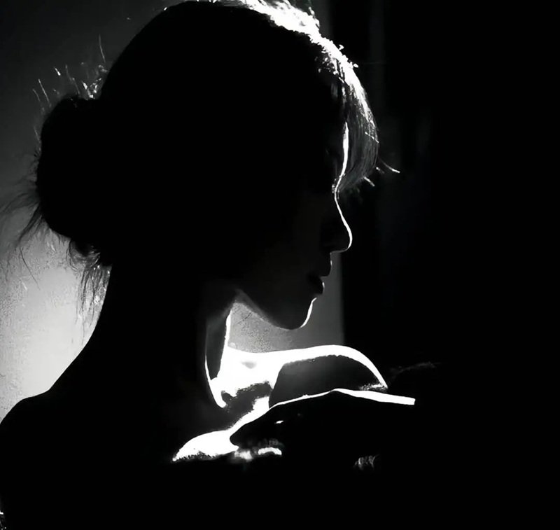 top 36 ảnh đại diện đẹp buồn 42