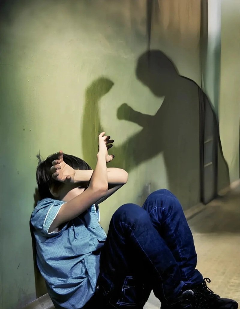 ảnh bạo lực học đường 11