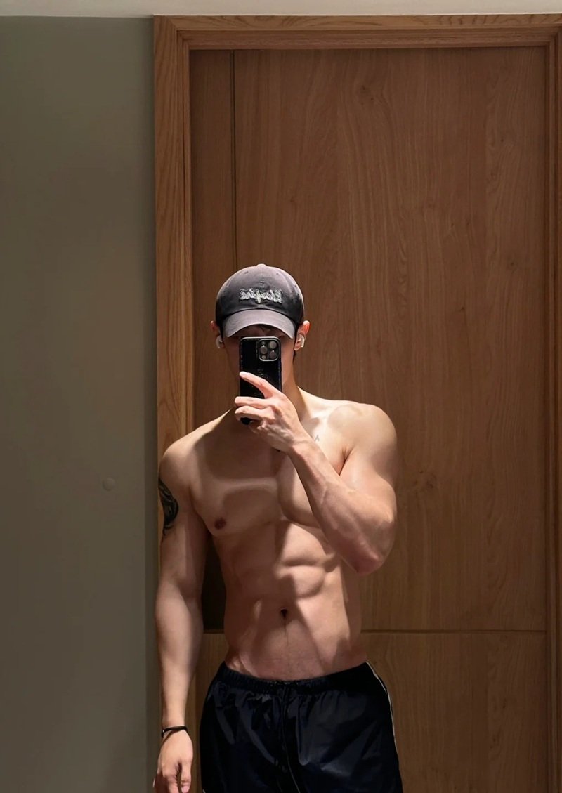 ảnh chụp trước gương 18