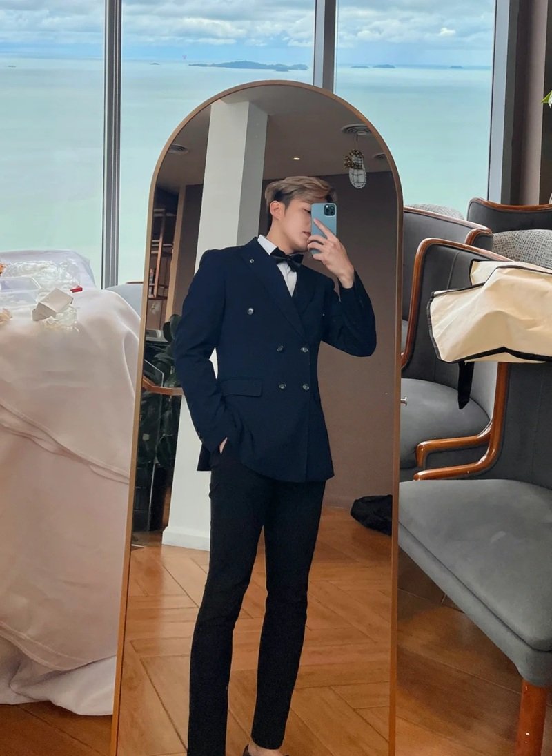 ảnh chụp trước gương 23