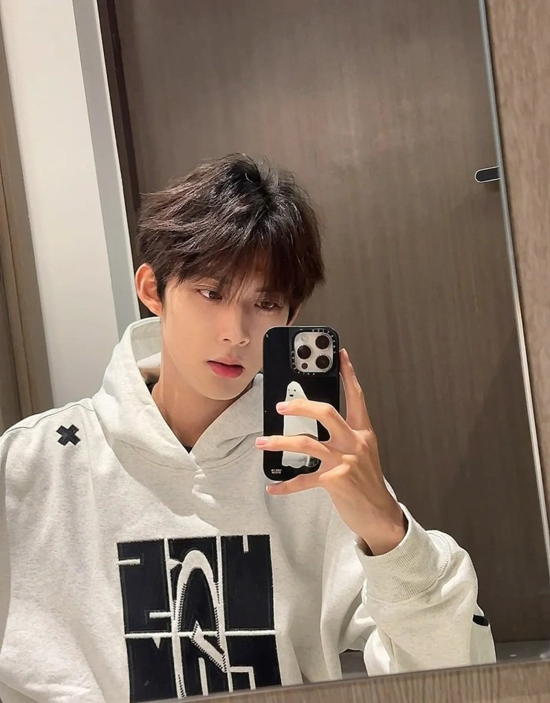 ảnh chụp trước gương 3