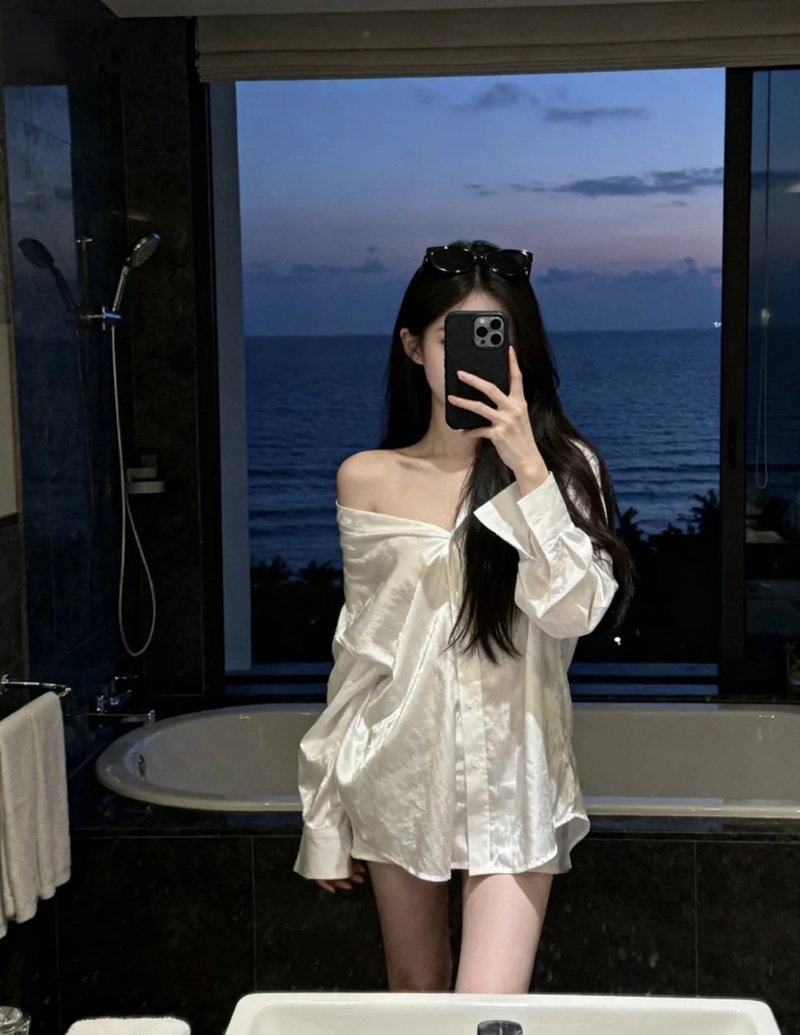 ảnh chụp trước gương 32