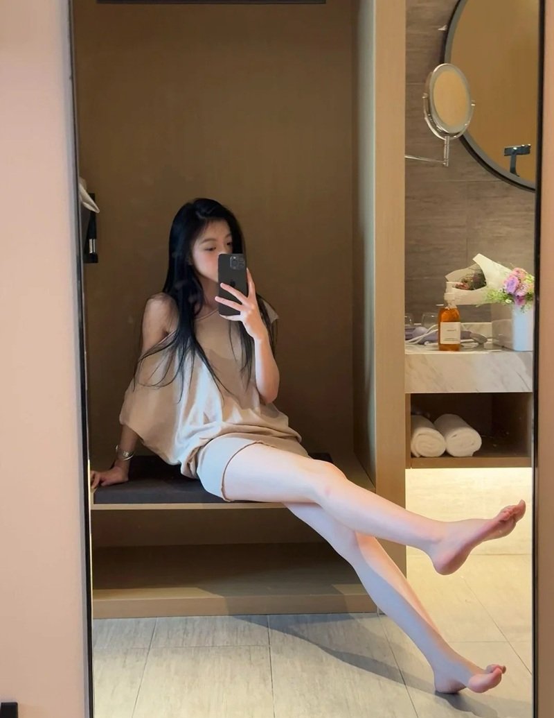 ảnh chụp trước gương 46