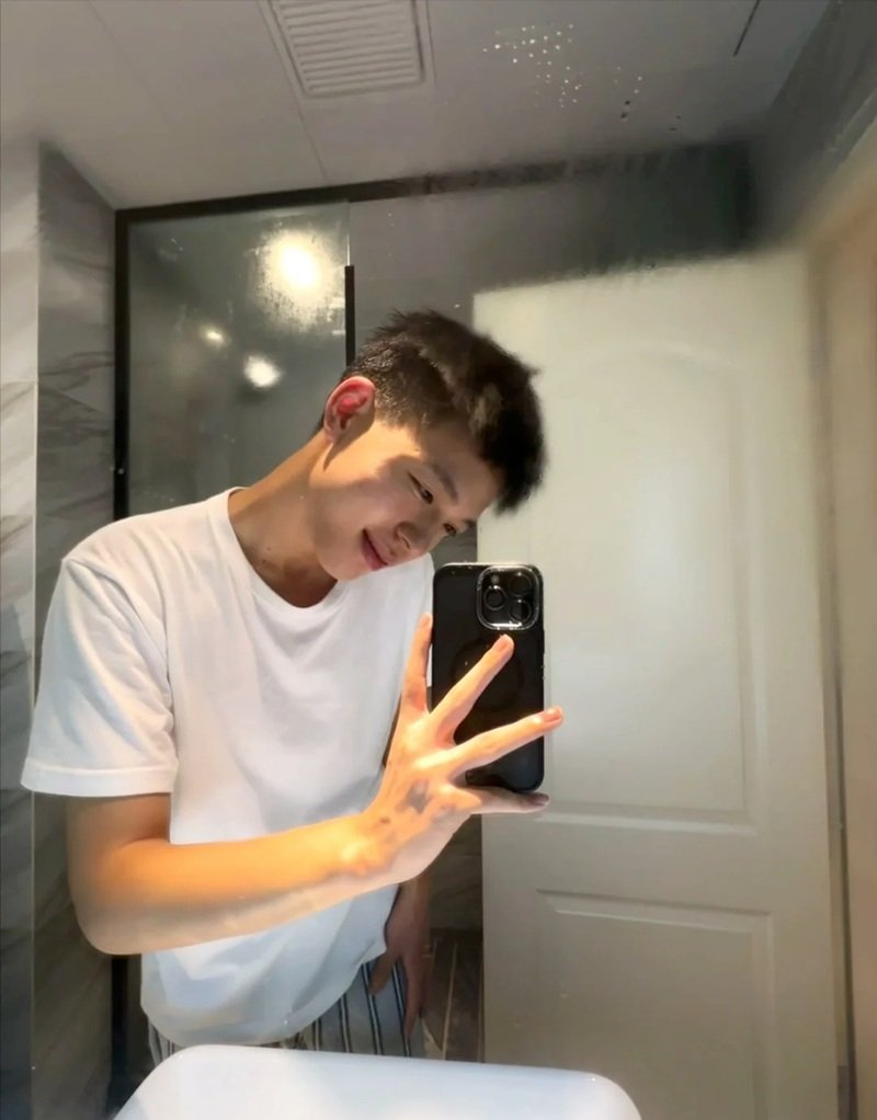 ảnh chụp trước gương 7