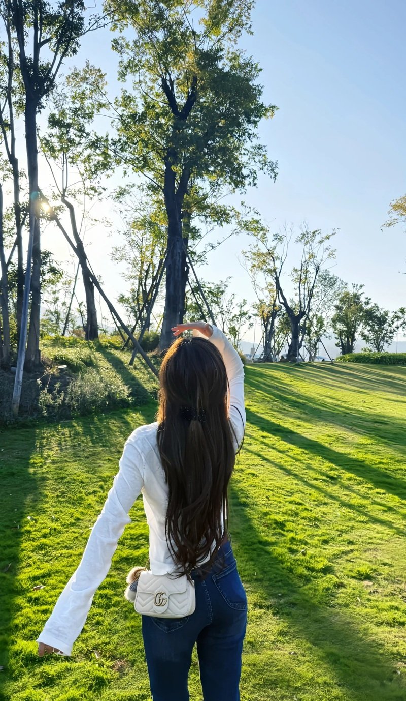 ảnh cô gái quay lưng 10