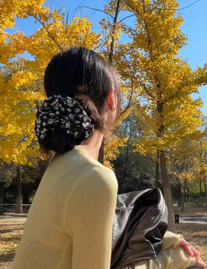 ảnh cô gái quay lưng 14