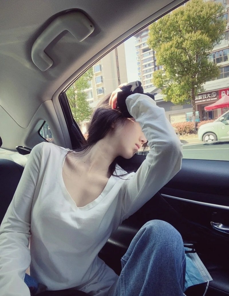 ảnh gái đẹp che mặt 12