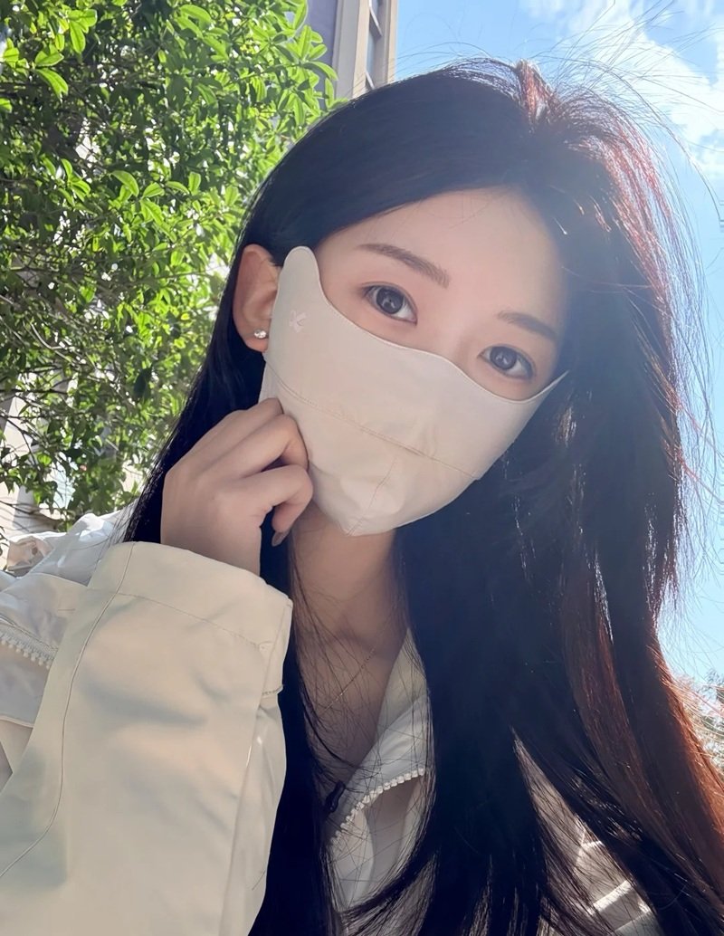 ảnh gái đẹp che mặt 26