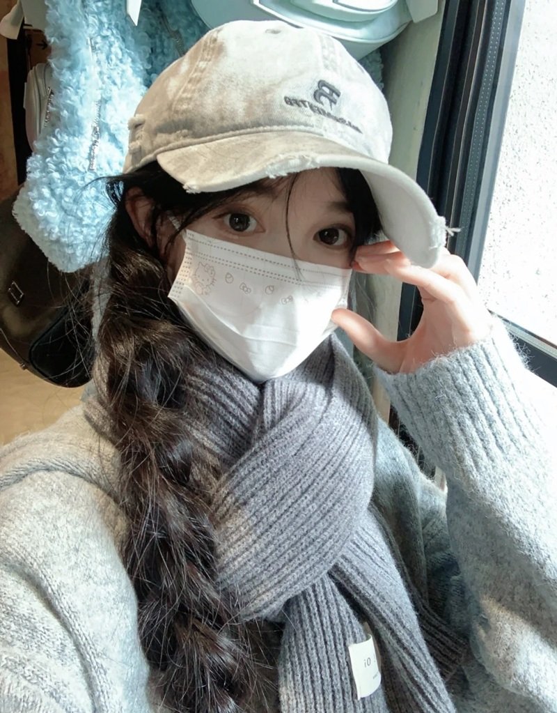 ảnh gái đẹp che mặt 3