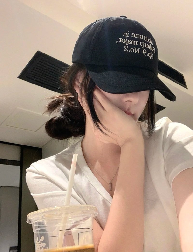 ảnh gái đẹp che mặt 33