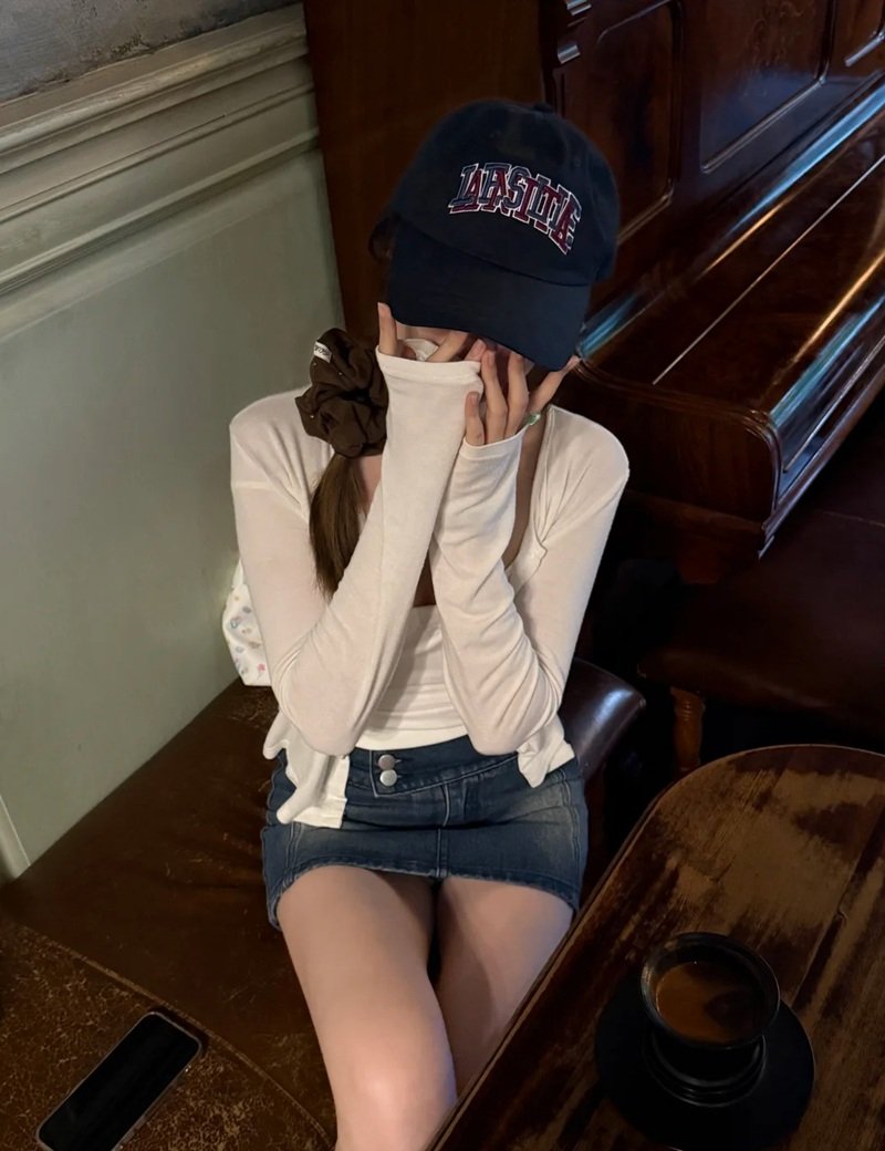 ảnh gái đẹp che mặt 36