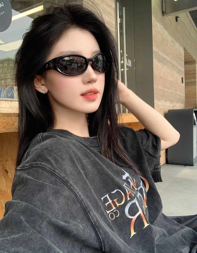 ảnh gái xinh đeo kính​ 18