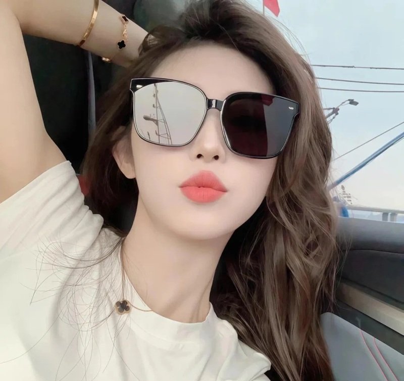 ảnh gái xinh đeo kính​ 20