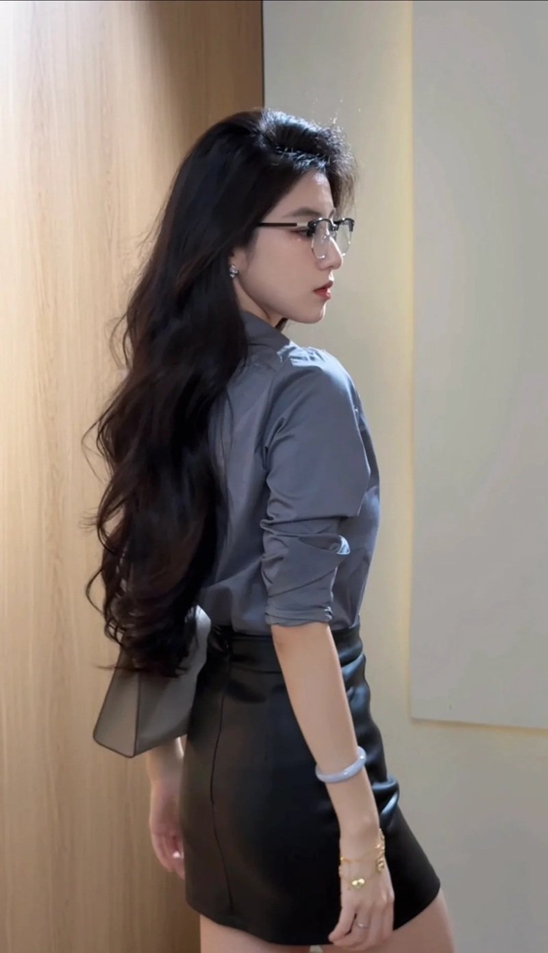 ảnh gái xinh đeo kính​ 38