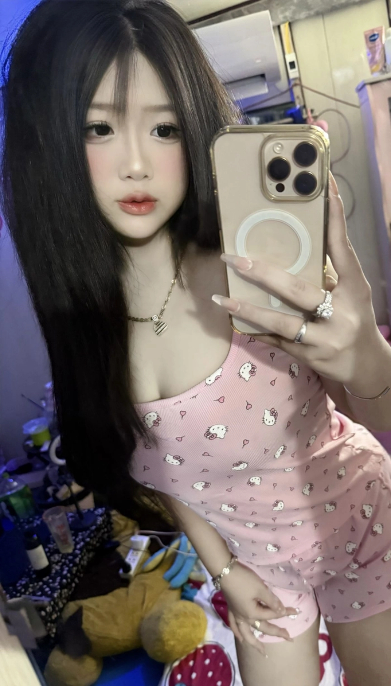 ảnh gái xinh mặc đồ ngủ 5
