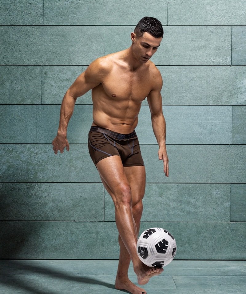 ảnh ronaldo ngầu 36