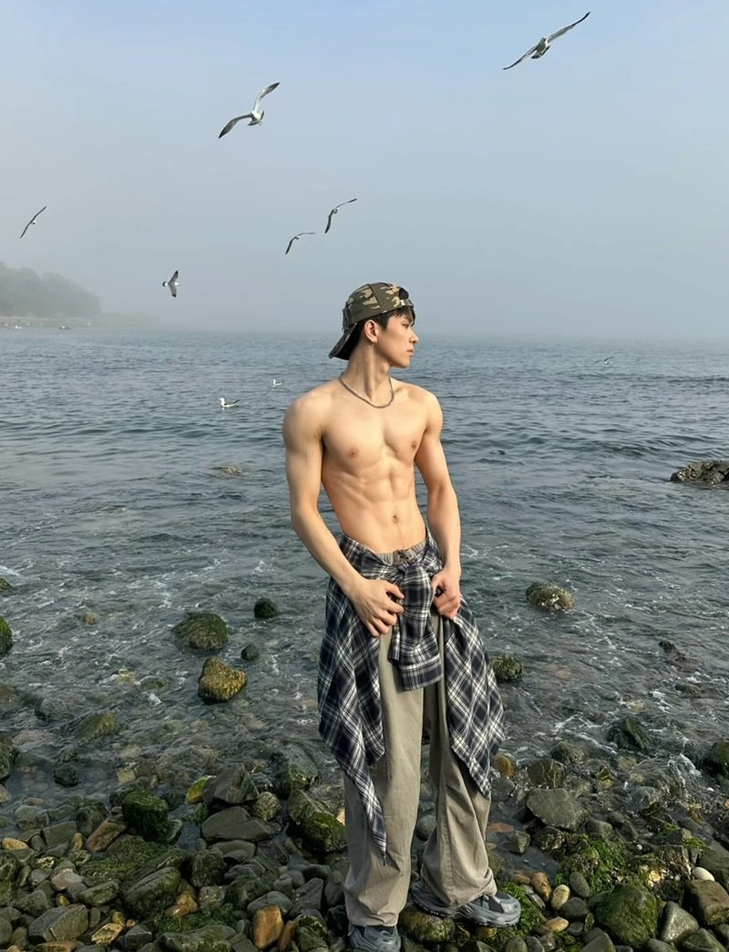 ảnh trai 6 múi 13