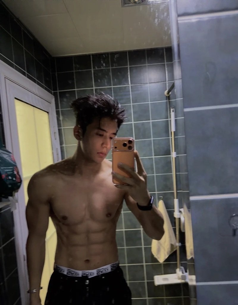 ảnh trai 6 múi 16