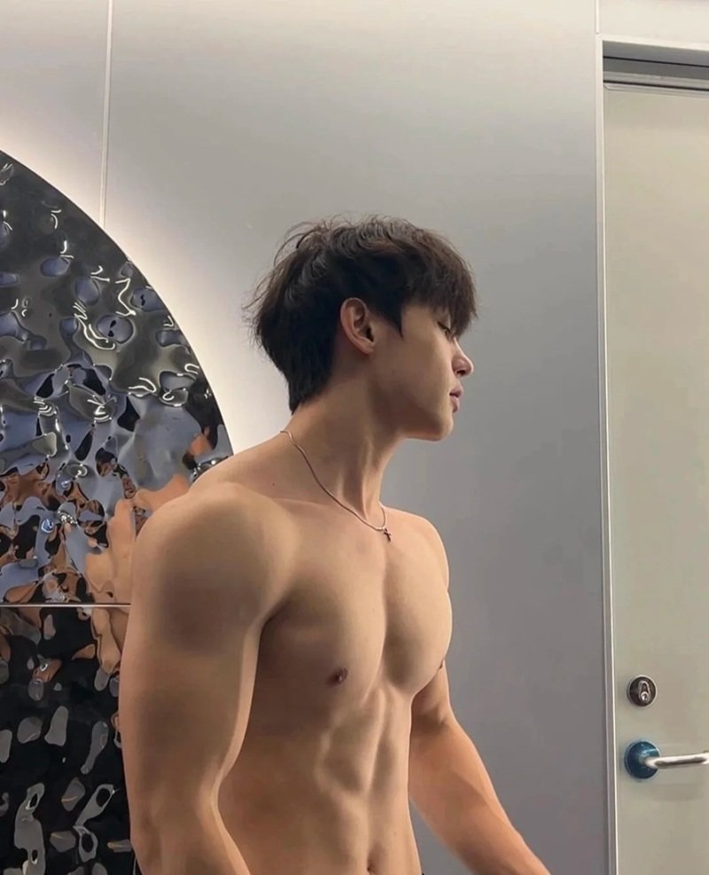 ảnh trai 6 múi 32